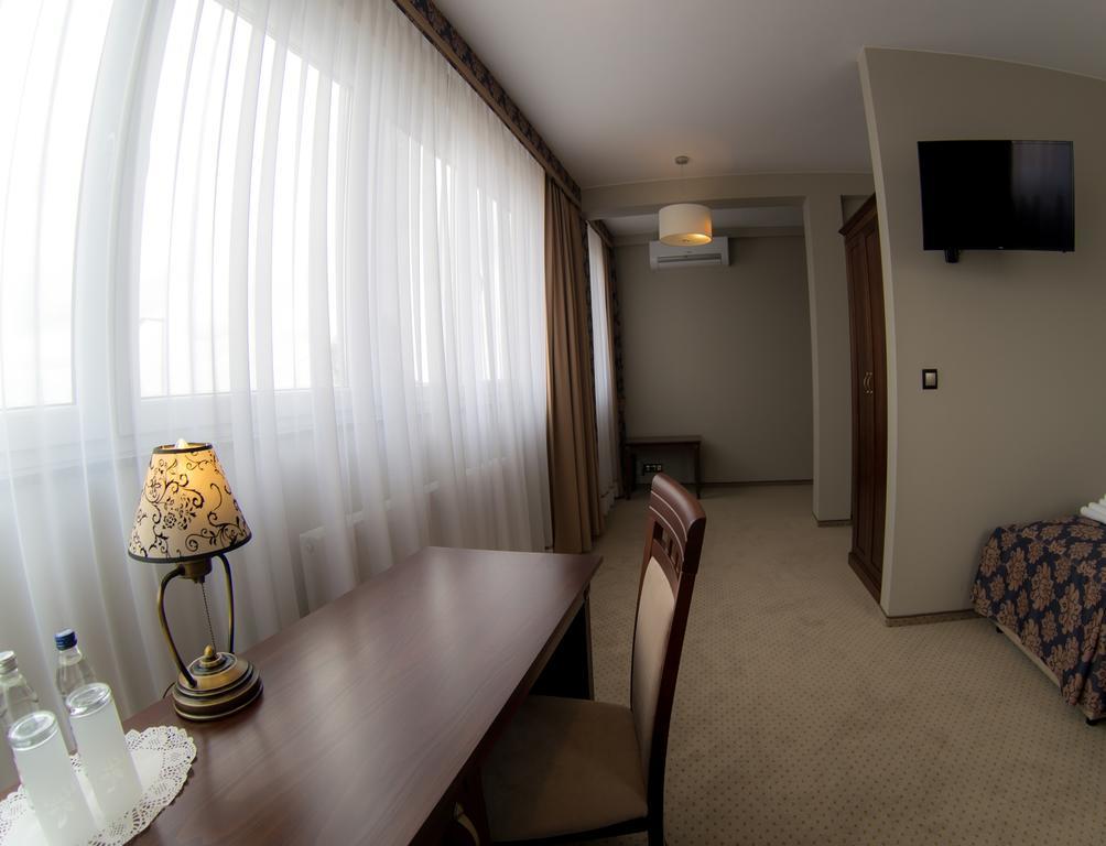 Hotel Imperial Residence Сандомир Экстерьер фото